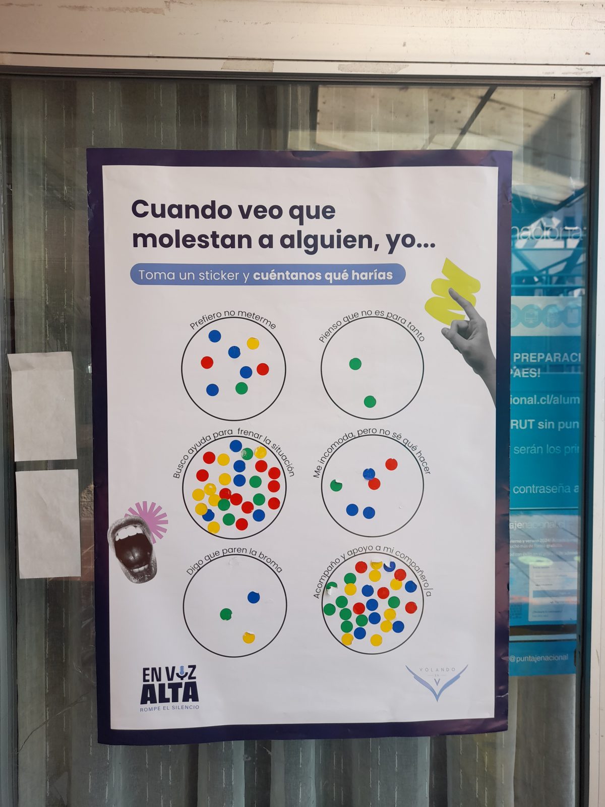 Campaña Volando en V: En Voz Alta