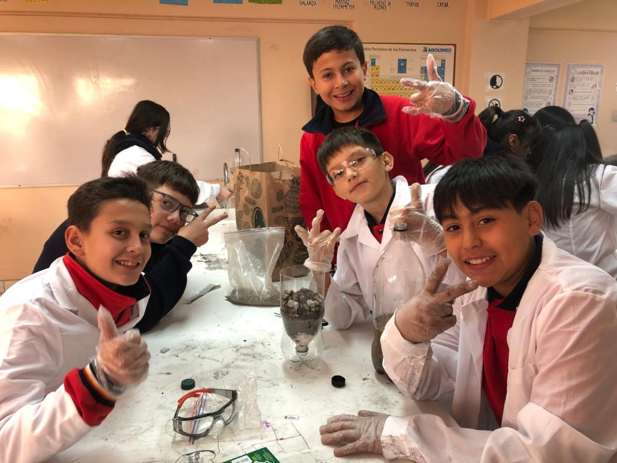 Estudiantes del Ciclo de Enseñanza media desarrollan  habilidades del pensamiento científico