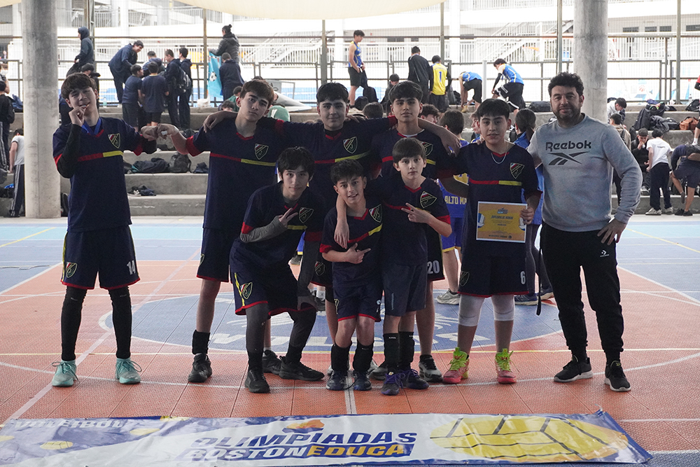 Nuestros estudiantes compitieron en el cierre de la temporada de vóleibol de las Olimpiadas BostonEduca